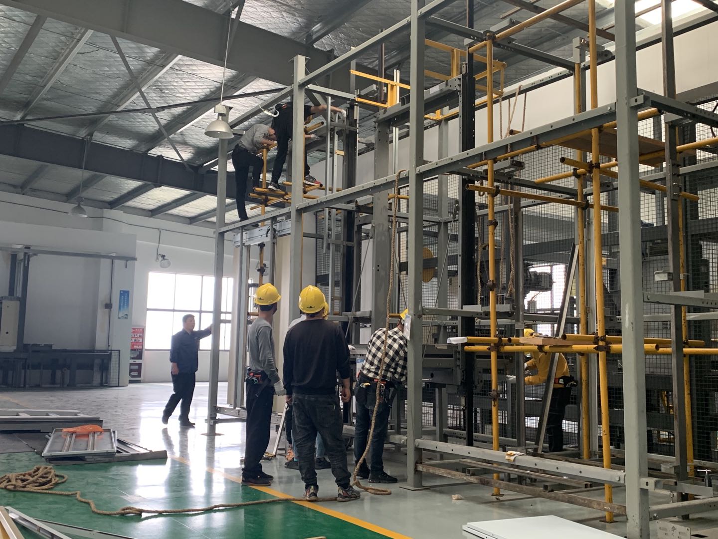    电梯安装培训现场