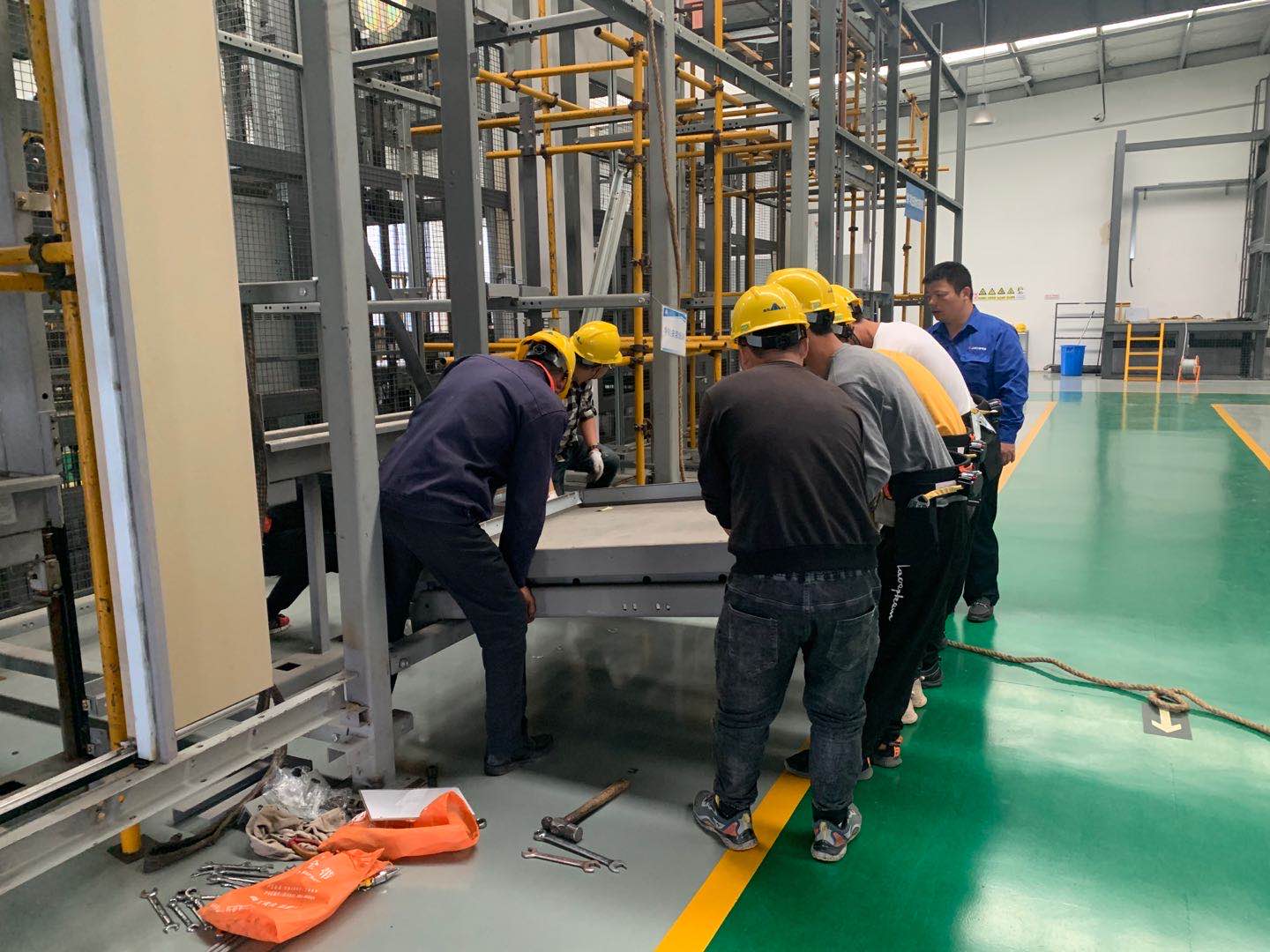    电梯安装培训现场