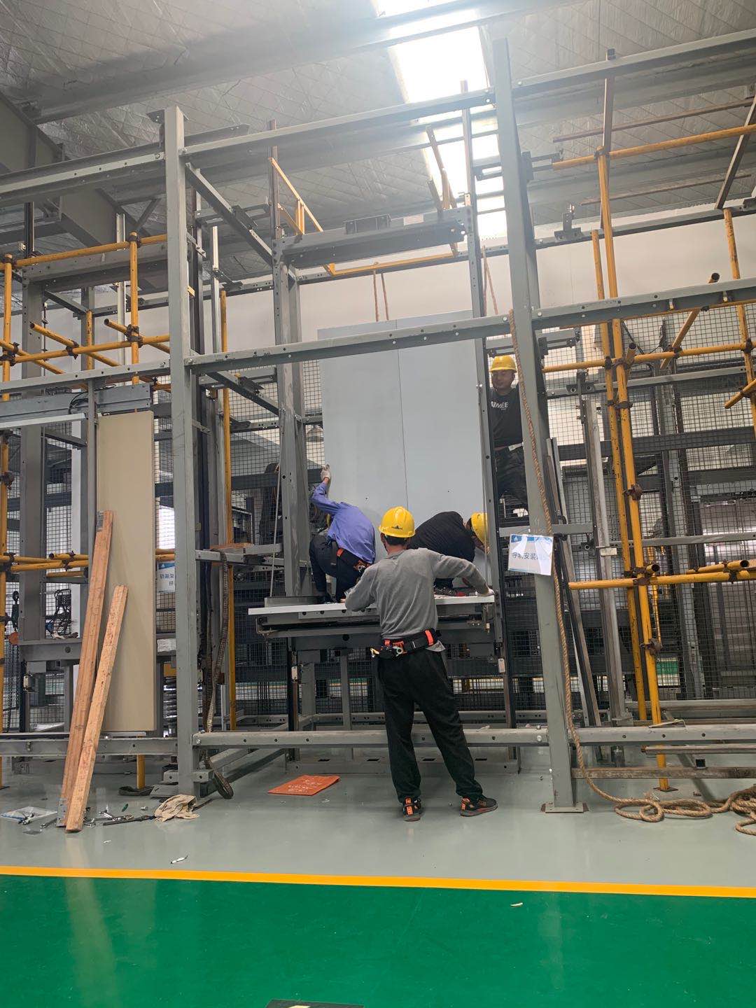    电梯安装培训现场