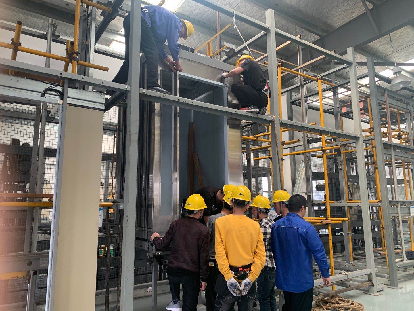    电梯安装培训现场