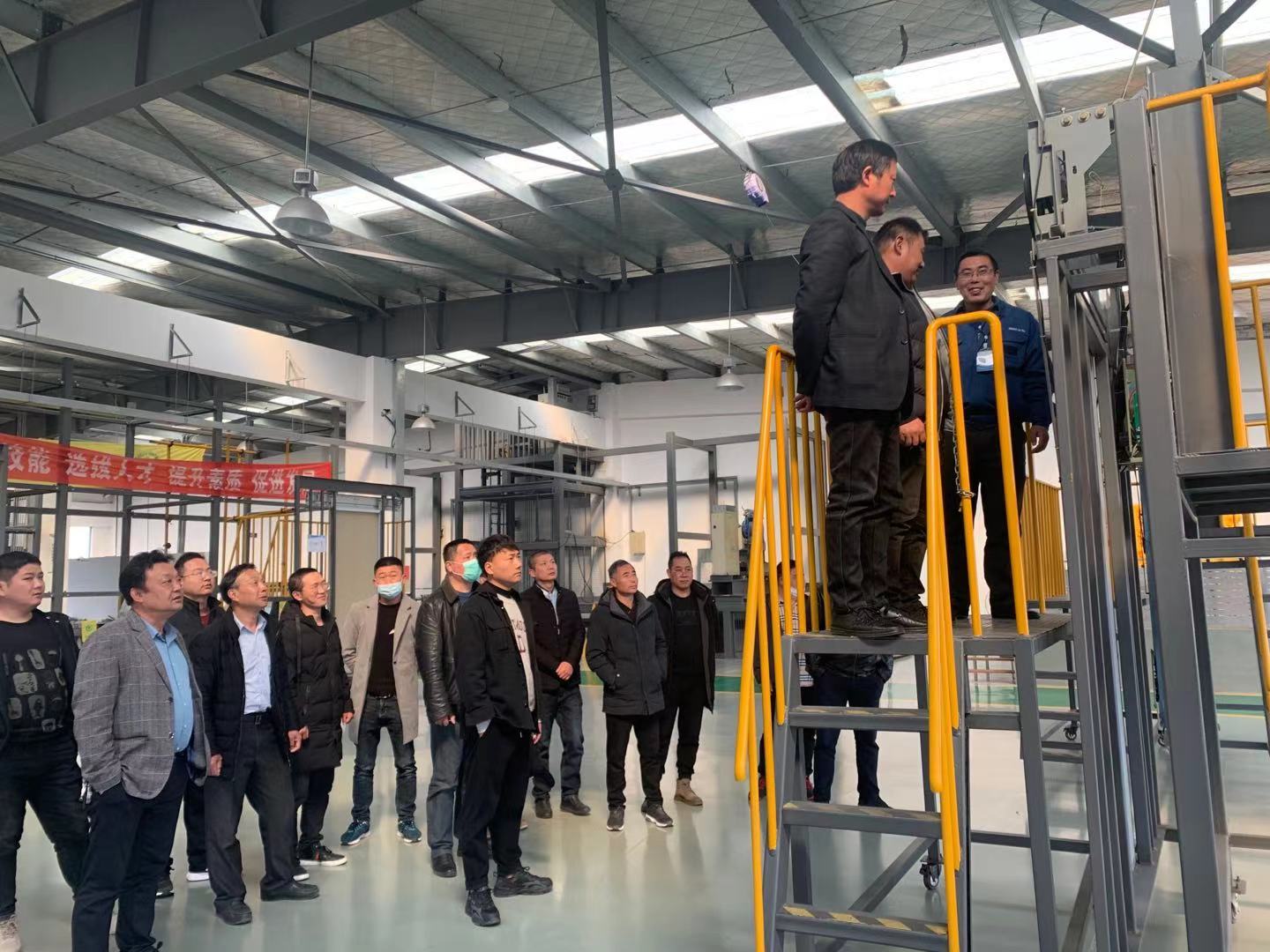    电梯维修保养培训现场
