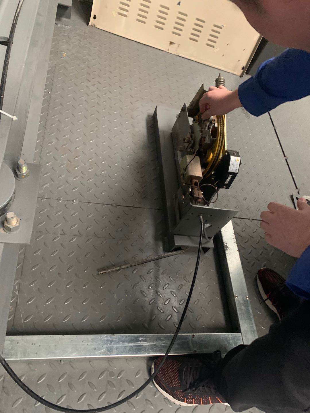    电梯维修保养培训现场